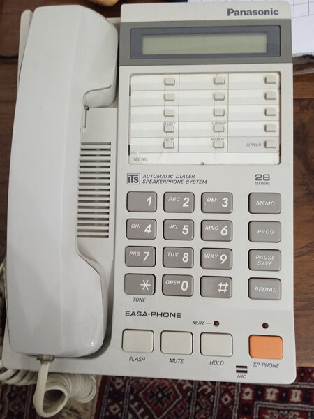 Telefon business, cu fir Panasonic